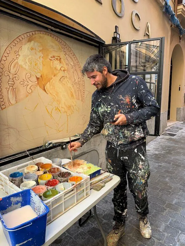 Mallorcan Muralist Joan Aguilo bringing Francisco back to Casa Roca in early 2026.