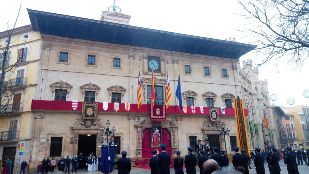 The Festa de l'Estendard at Cort in Palma on New Year's Eve, 31 December
